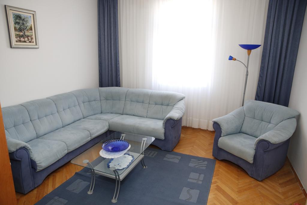 Apartments Vila&Zora 沃迪切 外观 照片